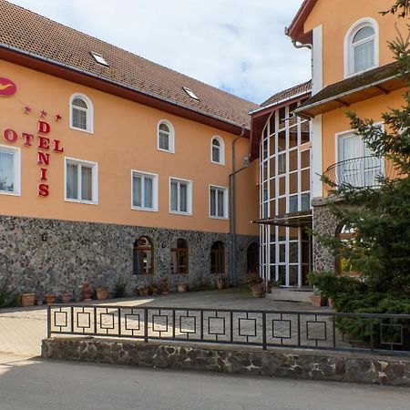 Hotel Denis Danes Bagian luar foto